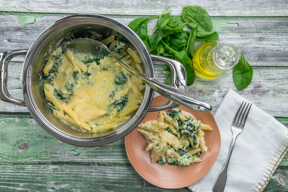 Pasta bake with spinach