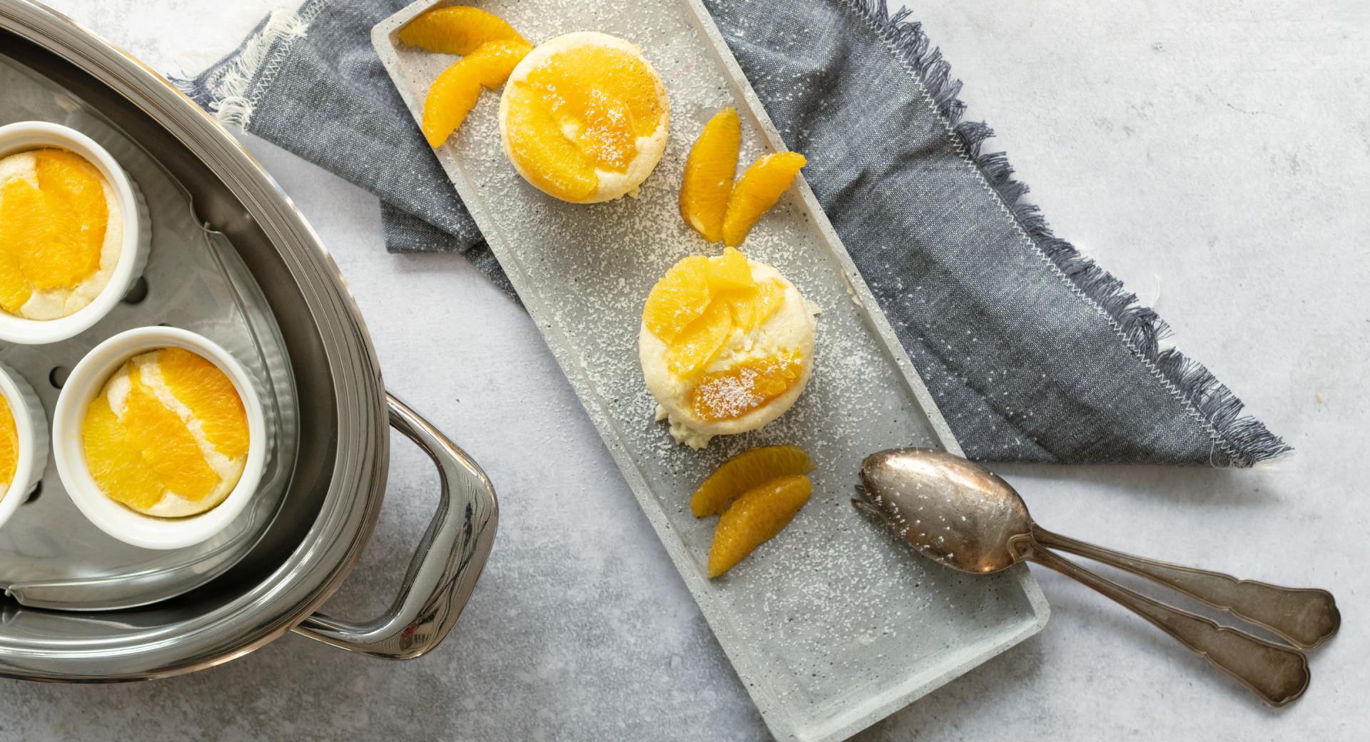 Cream cheese soufflé with oranges 