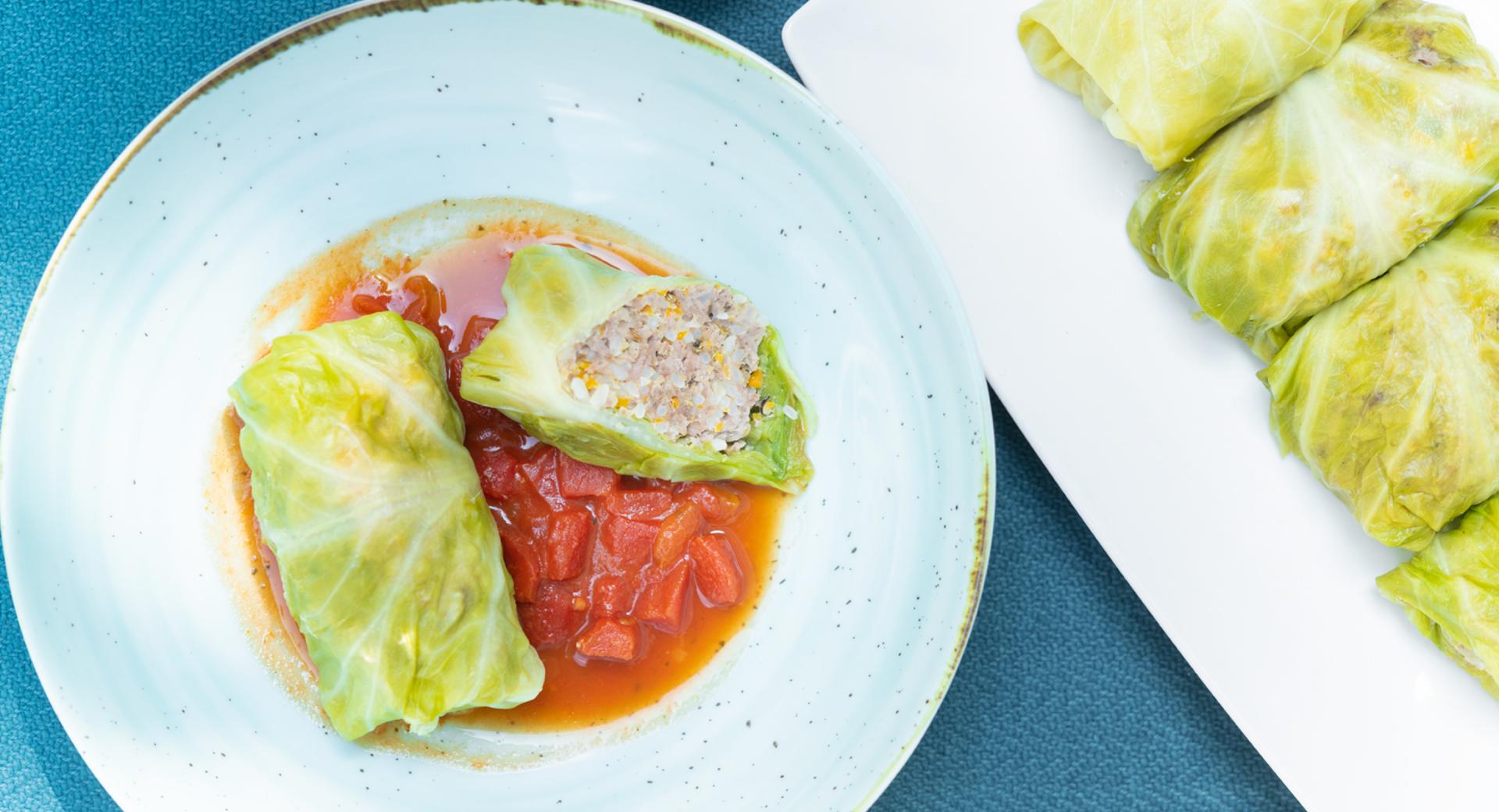 Stuffed cabbage leaves