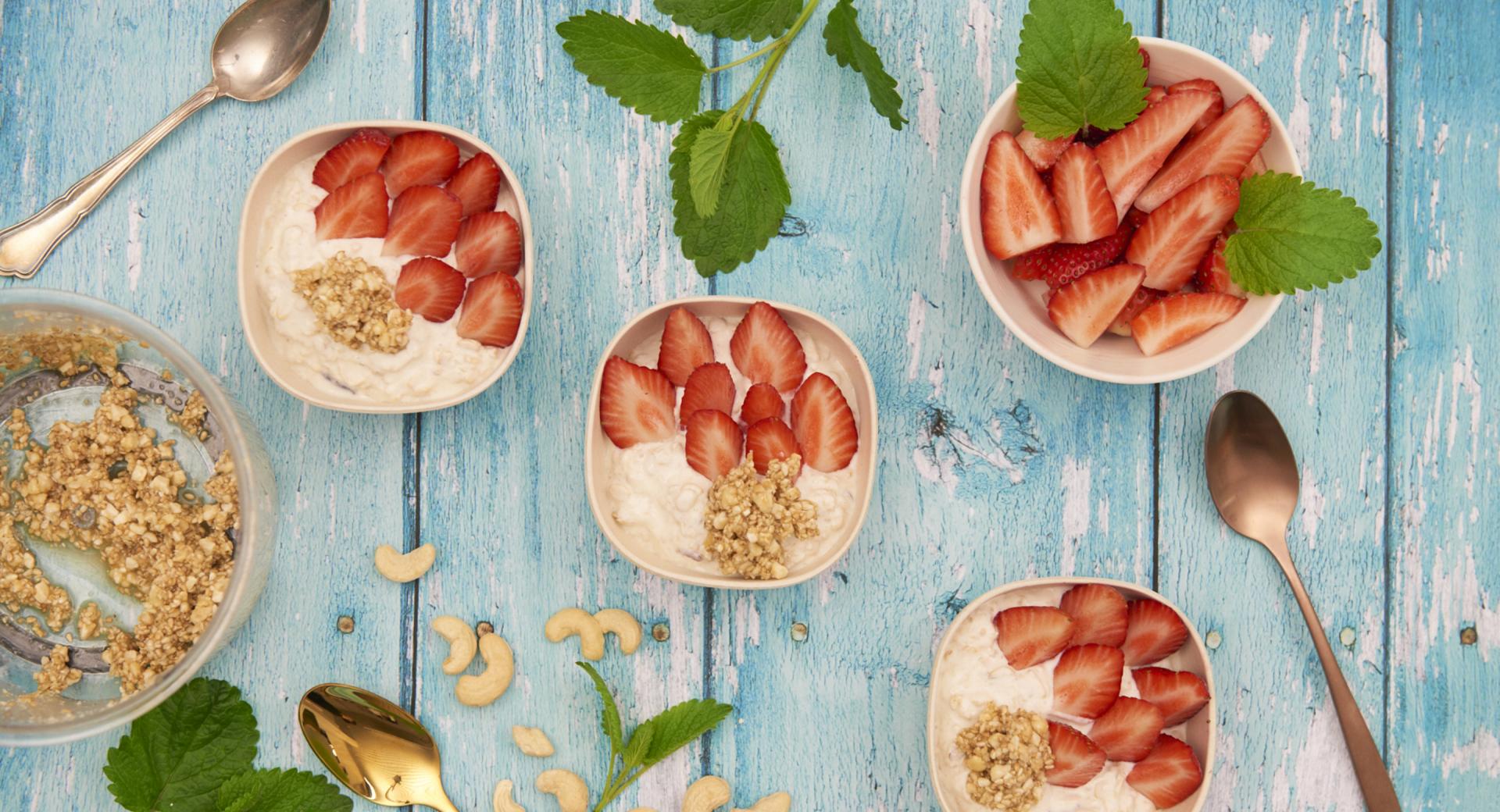 Muesli with strawberries 