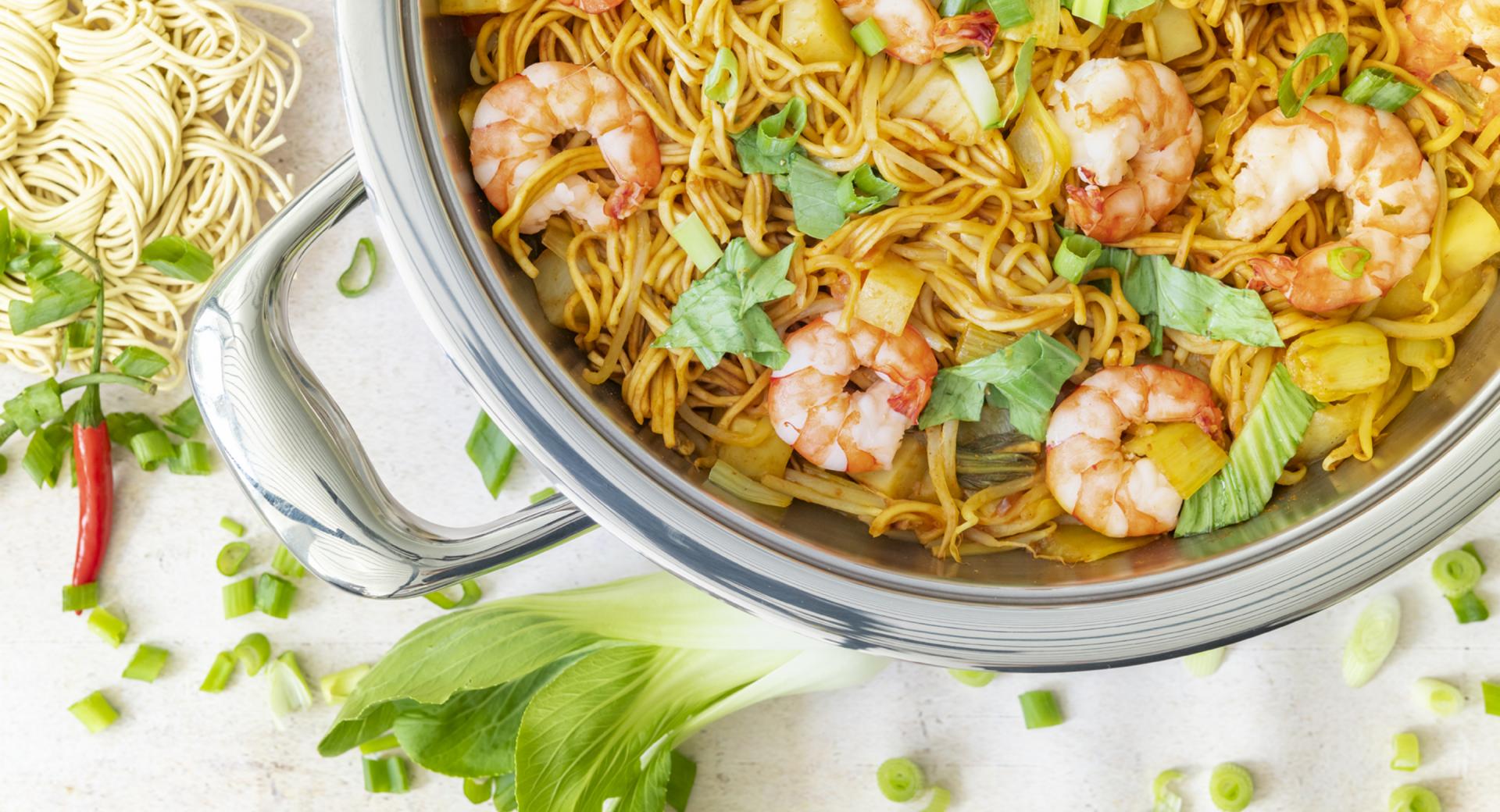 Noodles with prawns and pak choi