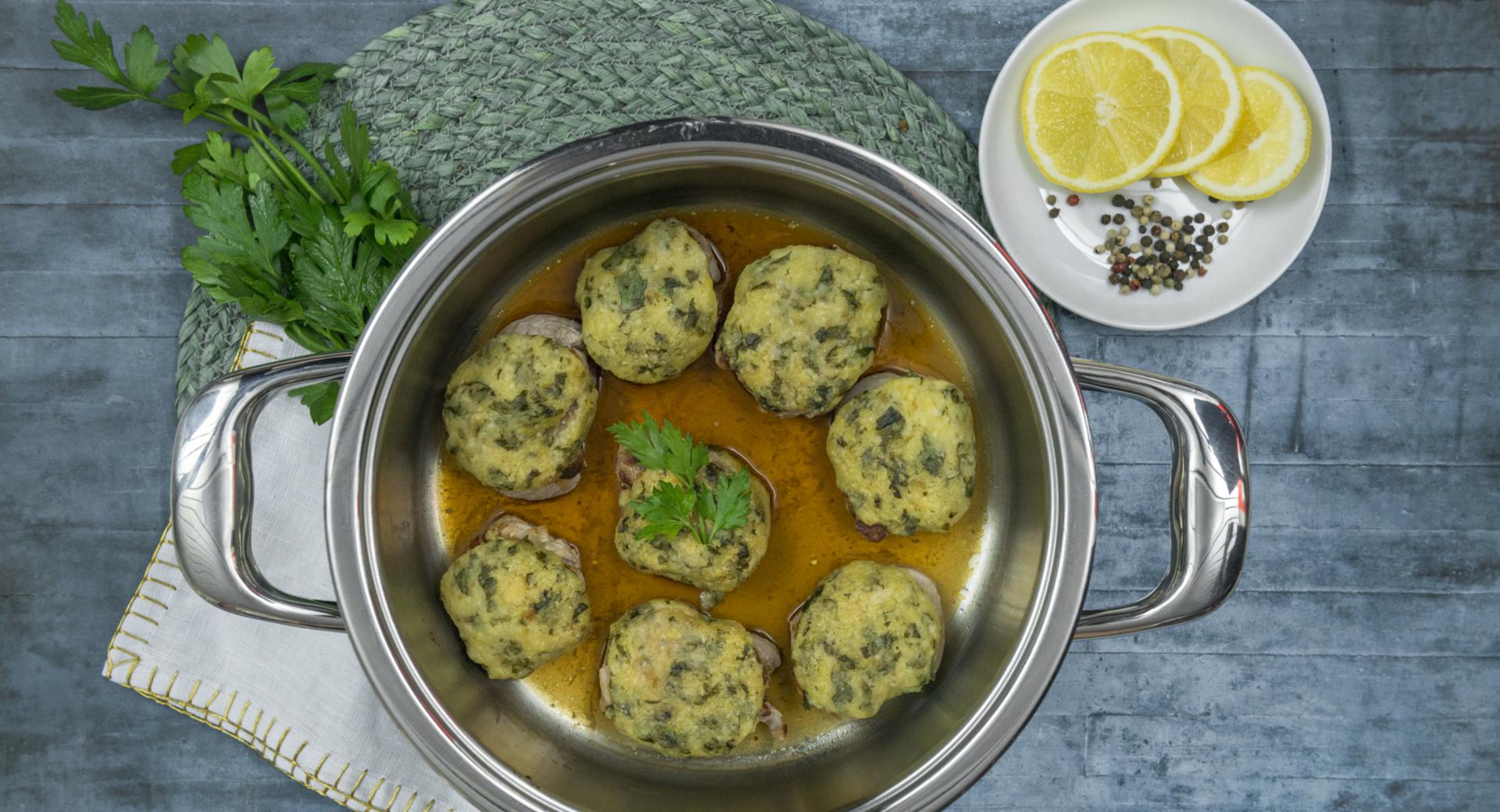 Pork fillet medallions with lemon-parsley crust