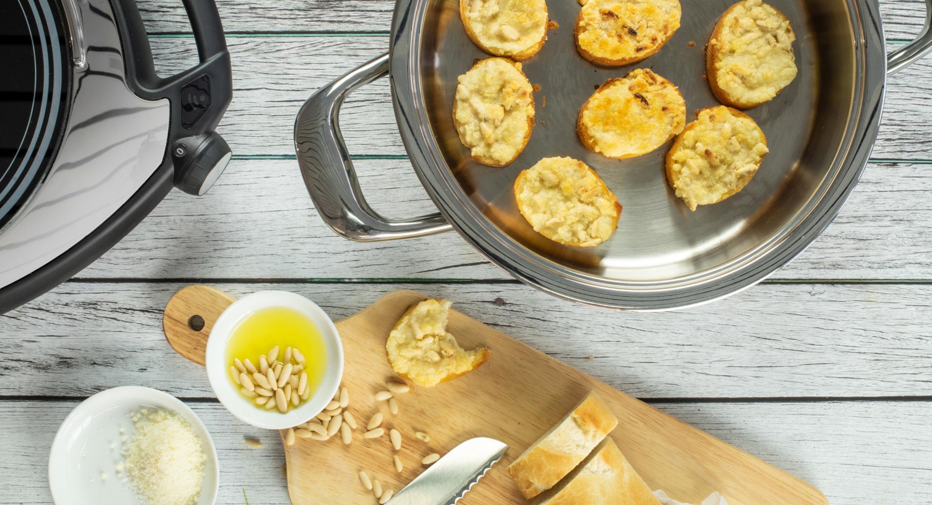 Parmesan crostini