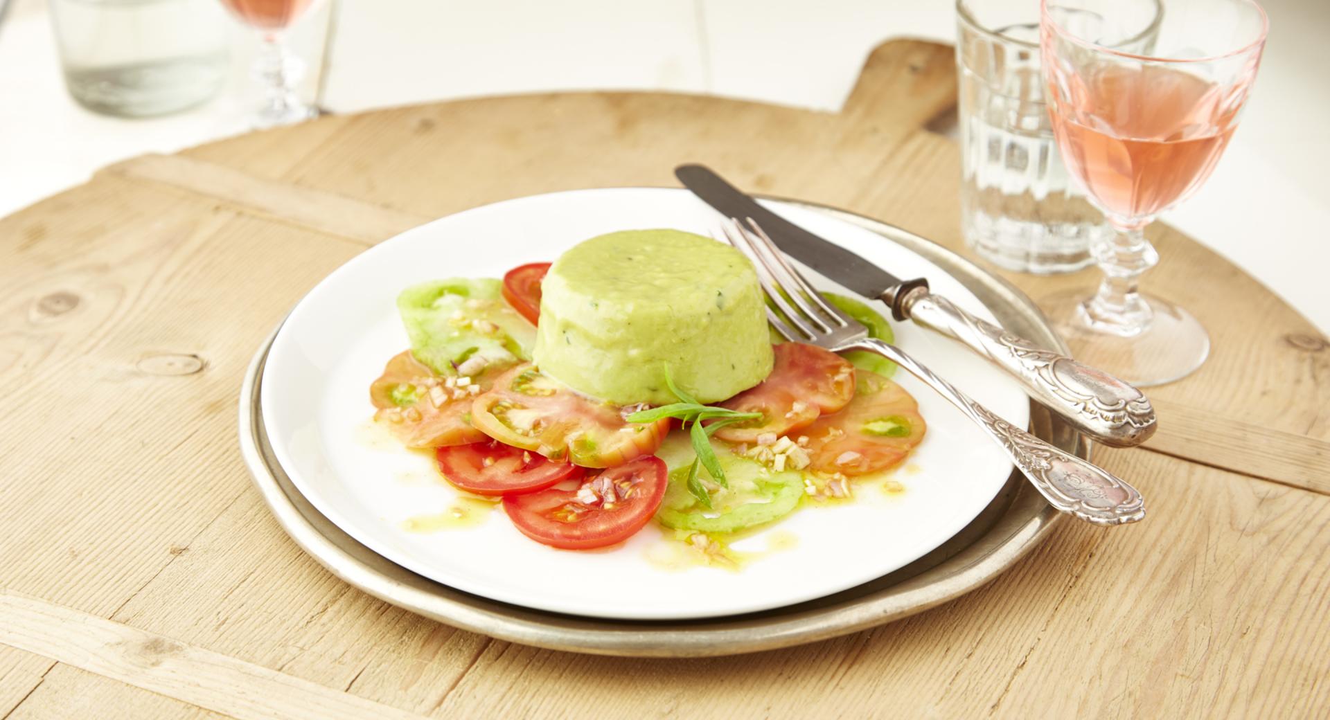 Asparagus mousse on tomato carpaccio