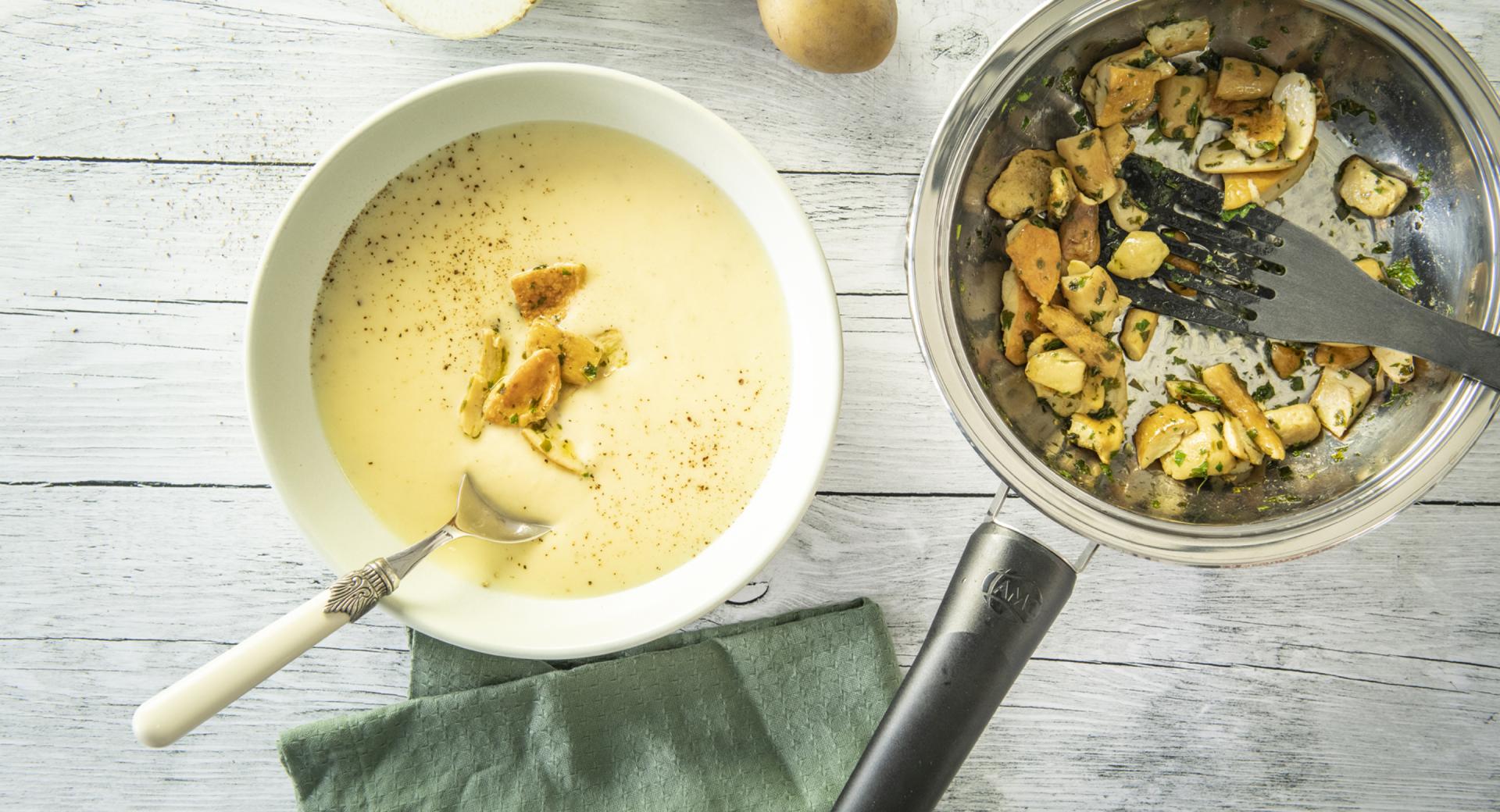 Celery and potato soup with porcini mushrooms