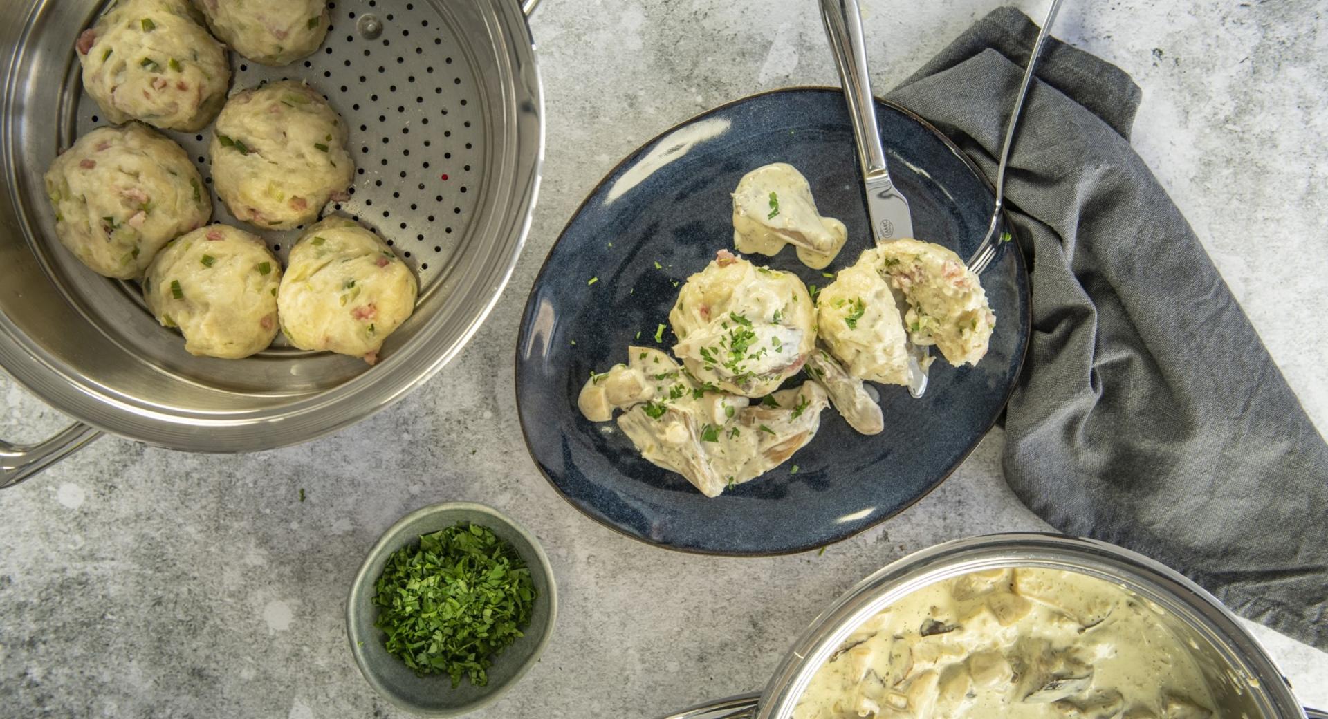 Bacon dumplings with mushroom ragout 