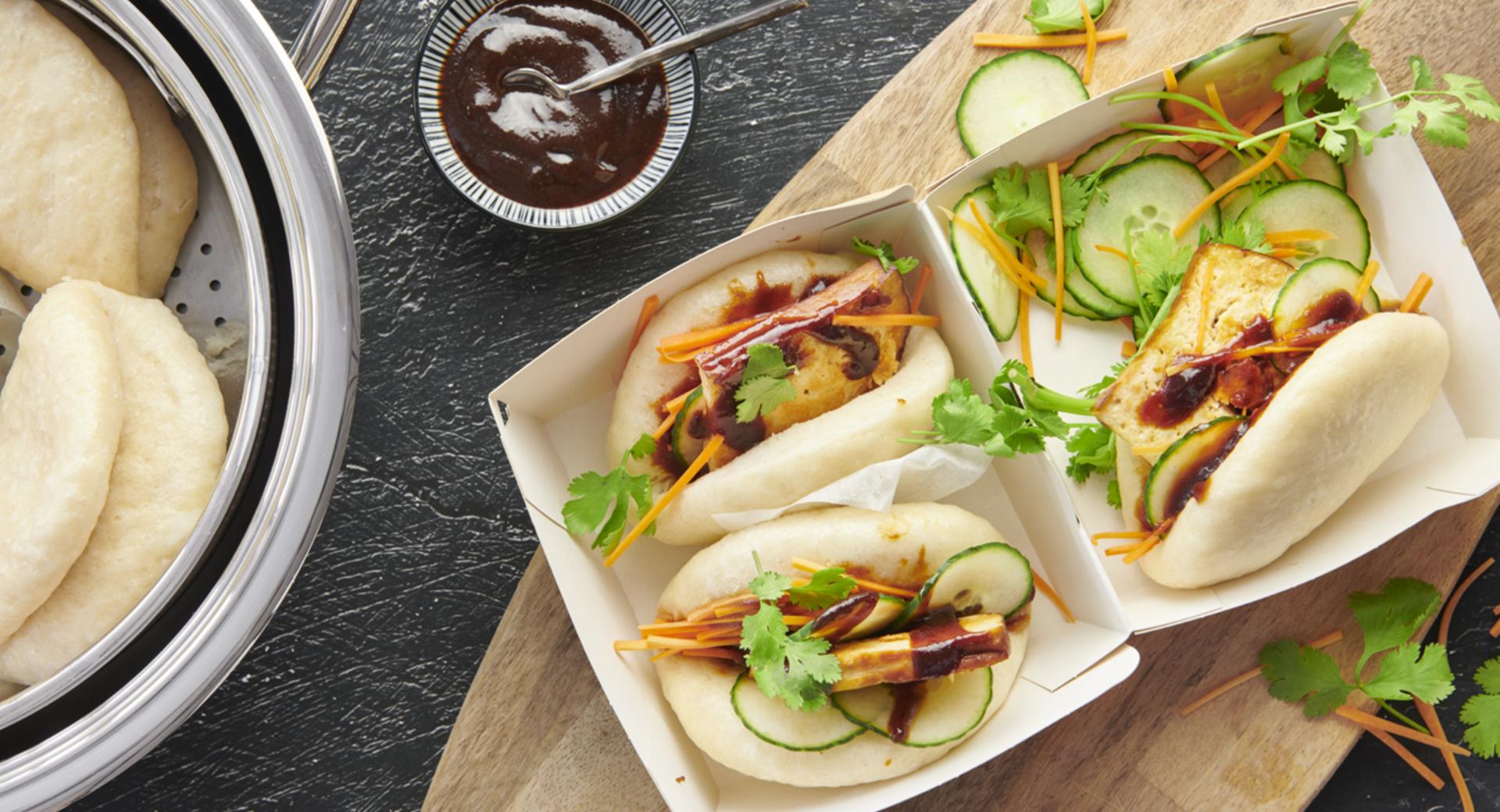 Bao buns with tofu