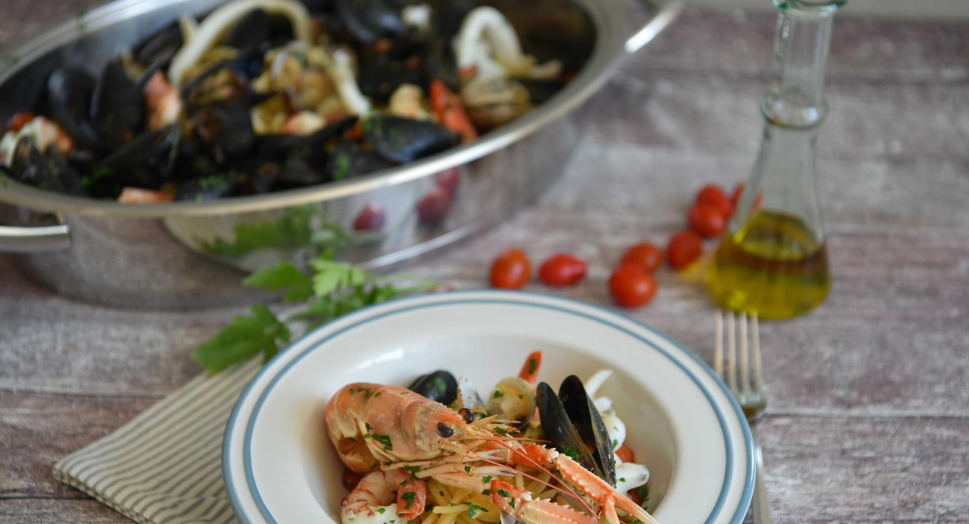 Spaghetti with seafood