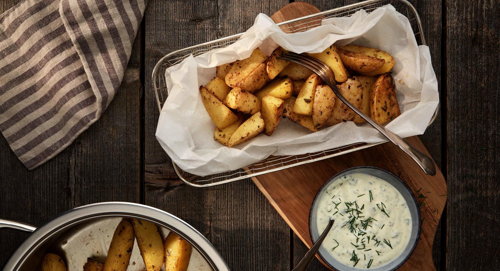 Rosemary potatoes with herb dip (AMC4me)