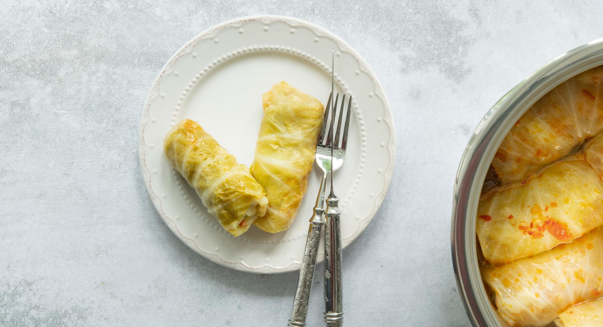 Turkish Cabbage Rolls (Lahana Dolmasi) 