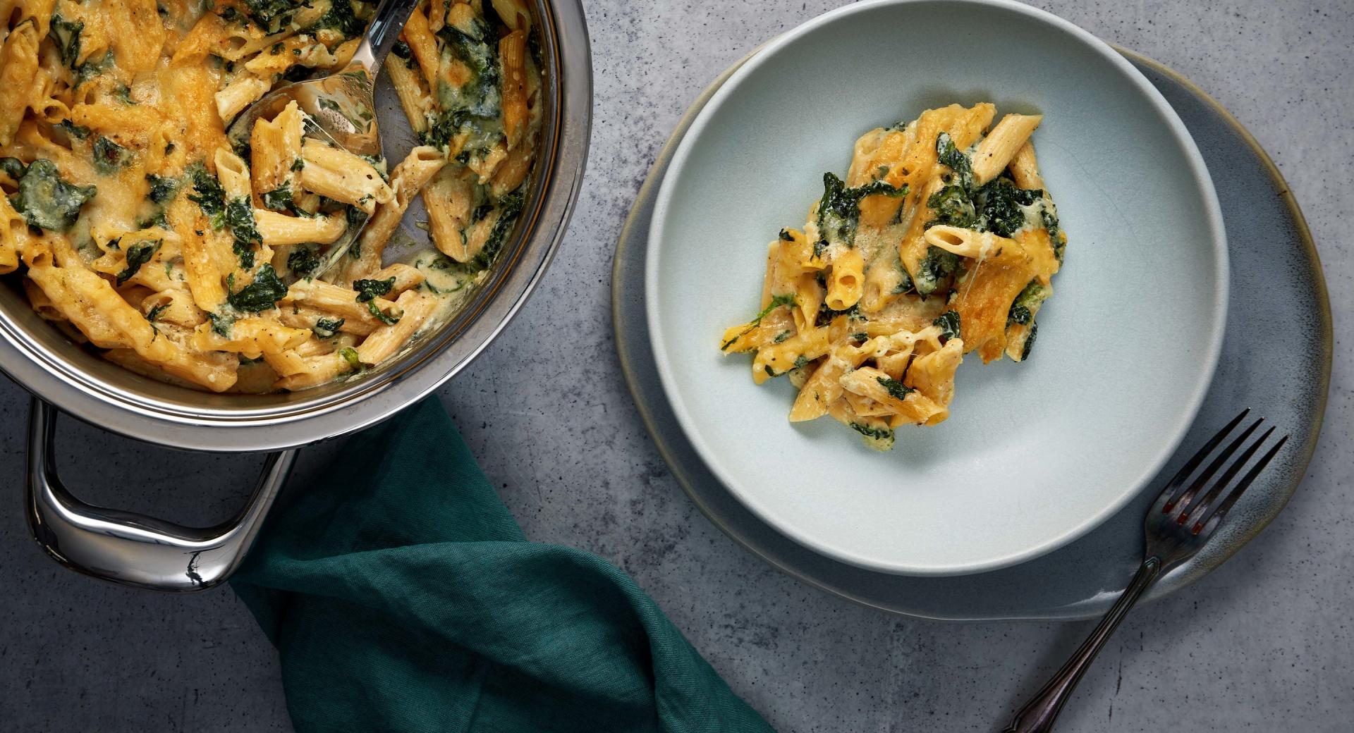 Pasta casserole with spinach and ricotta