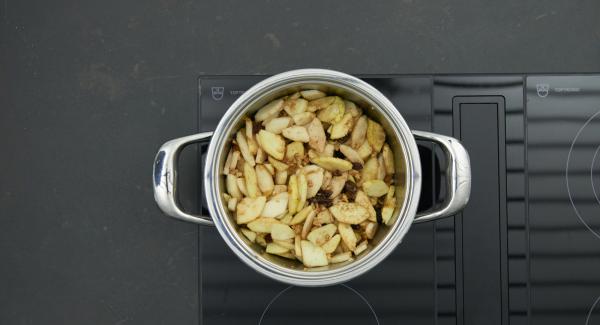 Place pot on hob and set it at highest level. Switch on Audiotherm, enter approx. 8 minutes cooking time in the Audiotherm , fit it on Visiotherm and turn it until the vegetable symbol appears.