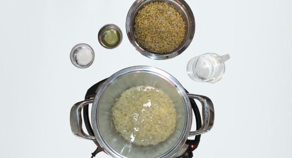 Drain the lentils and rice from water and add to onions with water, oil and salt.