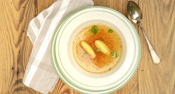 Carinthian beef soup with semolina dumplings