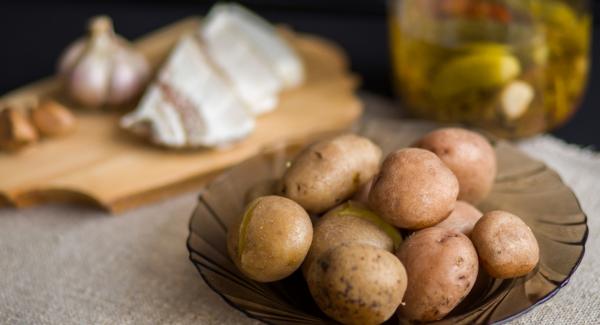 Jacket potatoes (basic recipe)