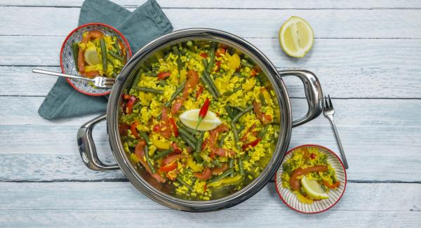 Vegetable paella