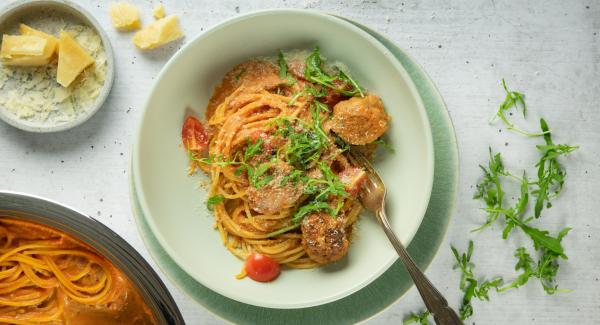 Spaghetti with meatballs