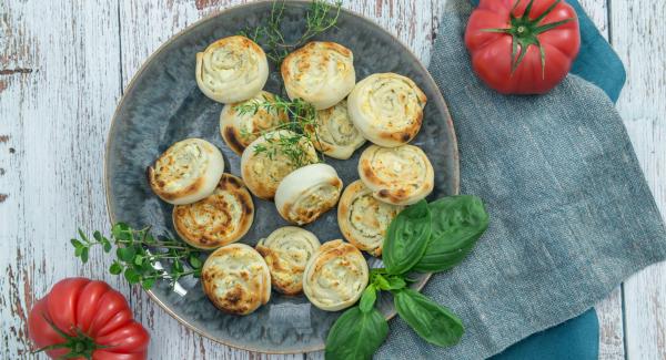 Pizza rolls with feta 