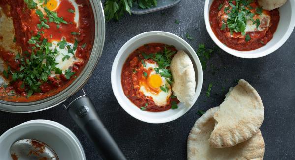 Shakshuka bowl