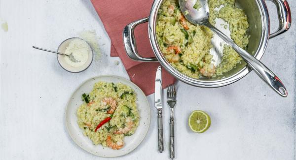 Zucchini risotto with shrimp 