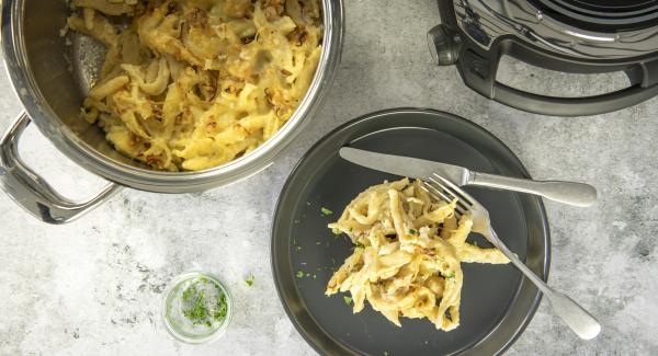 Käsespätzle (German mac and cheese) 