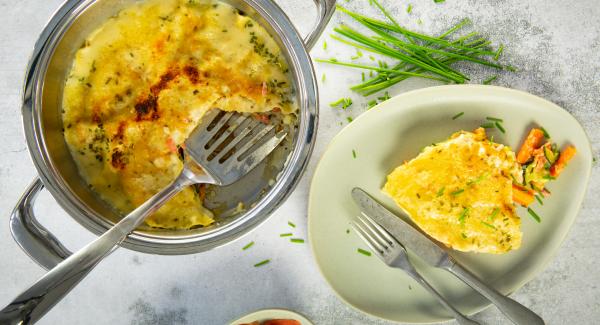 Salmon lasagna with zucchini