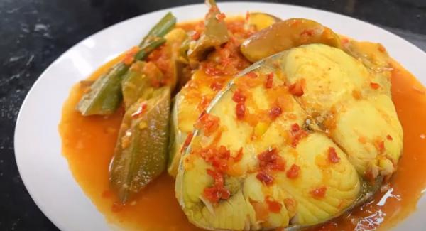 Nyonya style assam pedas fish