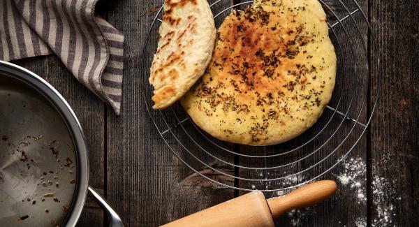 Italian pizza bread with olive oil and garlic (AMC4me)