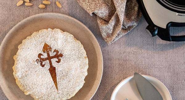 Tarta de Santiago (Spanish almond cake)