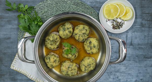 Pork medallions with lemon crust 